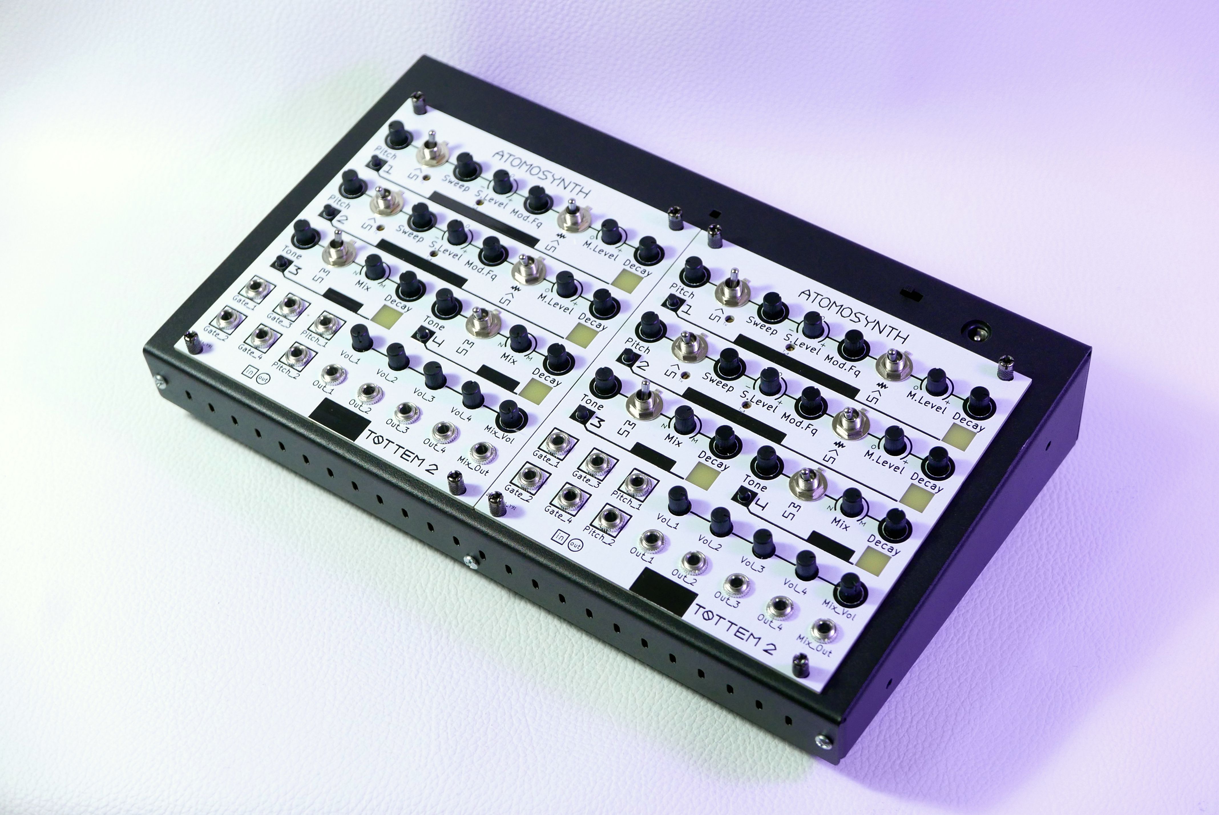 mini eurorack modular system with two tottem modules